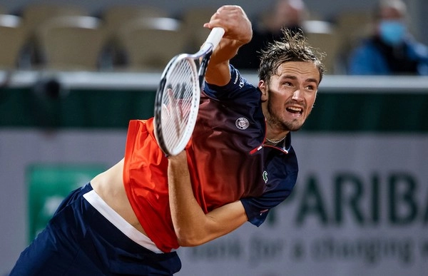 Bisakah Anda Memprediksi Perubahan Peluang Servis Break Tenis?