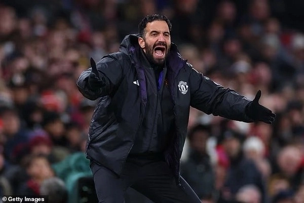 Mampukah Manchester United Memperkuat Lini Tengah dan Sayap Mereka Musim Panas Mendatang?