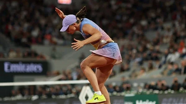 Haruskah tips taruhan momentum tenis menjadi andalan baru Anda setelah perubahan pertengahan pertandingan?