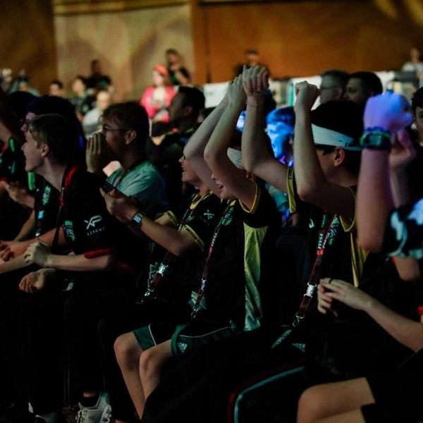 Apakah tekanan kerumunan di esports benar-benar memengaruhi pemain profesional?